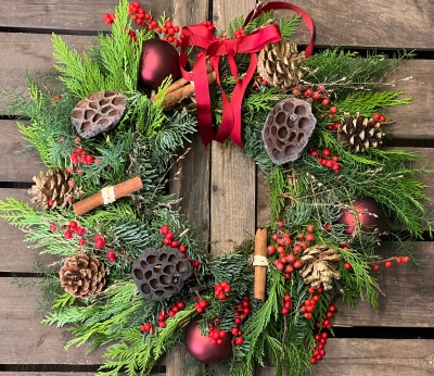 FESTIVE Christmas Door Wreath